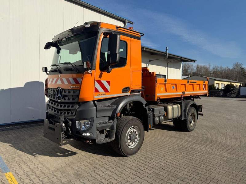Mercedes-Benz 2036 AK 4x4 3-Way Meiller Tipper Crane HIAB XS088BS-2HiDuo - Tipper, Crane truck: picture 1 Mercedes-Benz 2036 AK 4x4 3-Way Meiller Tipper Crane HIAB XS088BS-2HiDuo - Tipper, Crane truck: picture 1
