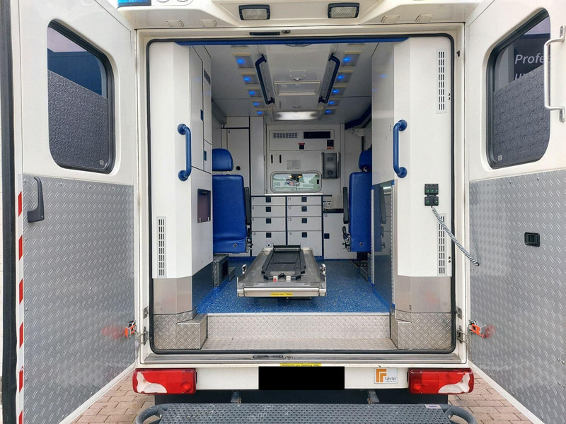 Ambulance Mercedes-Benz 519 CDI Ambulance: picture 14 Ambulance Mercedes-Benz 519 CDI Ambulance: picture 14