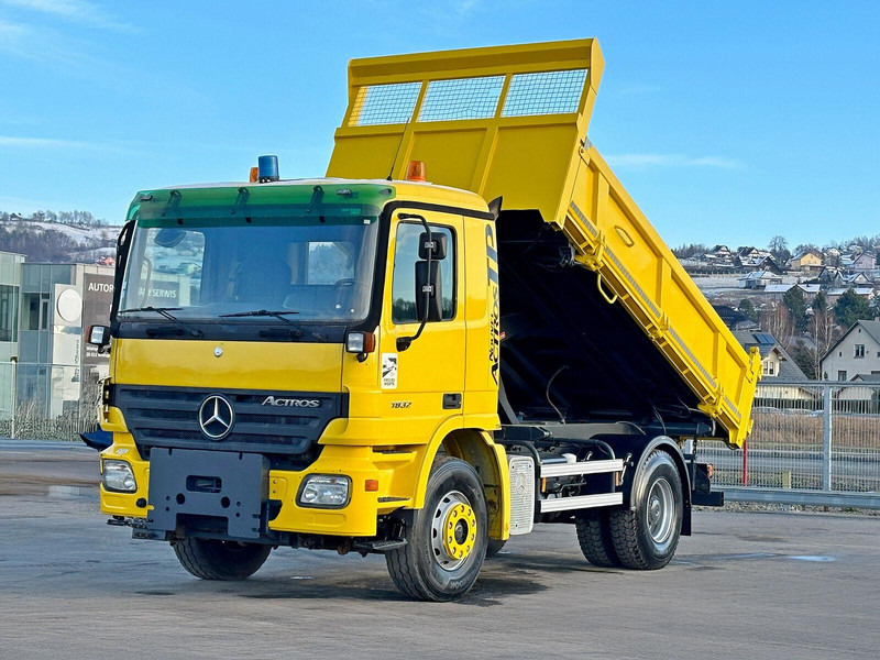 Mercedes-Benz ACTROS 1832 - Tipper: picture 2 Mercedes-Benz ACTROS 1832 - Tipper: picture 2