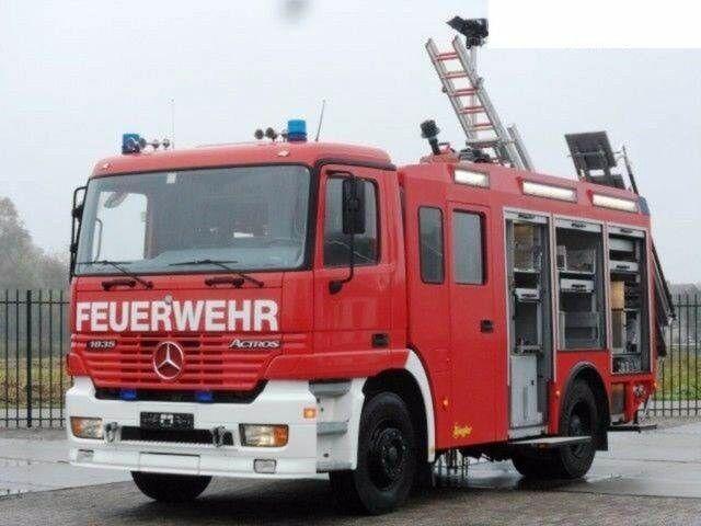 Mercedes-Benz ACTROS 1835 Feuerwehr 2080 L Fire Unit !! - Fire engine: picture 2 Mercedes-Benz ACTROS 1835 Feuerwehr 2080 L Fire Unit !! - Fire engine: picture 2