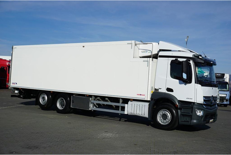 Mercedes-Benz ANTOS / 2535 / EURO 6 / CHŁODNIA + WINDA / 23 PALETY / OŚ SKRĘTN - Refrigerated truck: picture 4 Mercedes-Benz ANTOS / 2535 / EURO 6 / CHŁODNIA + WINDA / 23 PALETY / OŚ SKRĘTN - Refrigerated truck: picture 4