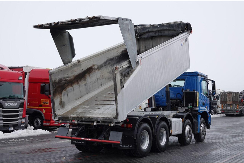 Mercedes-Benz AROCS 3243 / 8x4 / WYWROTKA 20m3 / TYLNOZSYP / EURO 6 / OPONY 10 - Tipper: picture 5 Mercedes-Benz AROCS 3243 / 8x4 / WYWROTKA 20m3 / TYLNOZSYP / EURO 6 / OPONY 10 - Tipper: picture 5