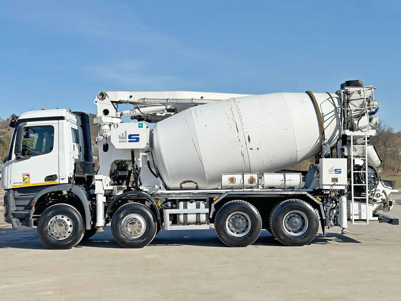 Mercedes-Benz AROCS 3743 * Betonpumpe + FUNK * 8x4 * TOP - Concrete mixer truck: picture 4 Mercedes-Benz AROCS 3743 * Betonpumpe + FUNK * 8x4 * TOP - Concrete mixer truck: picture 4