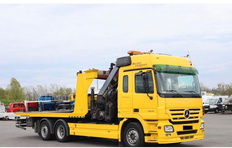 Mercedes-Benz Actros 2532 Vehicle transporter + crane Hiab 477EP-5 HiPro 6x2 - Car transporter truck: picture 3 Mercedes-Benz Actros 2532 Vehicle transporter + crane Hiab 477EP-5 HiPro 6x2 - Car transporter truck: picture 3