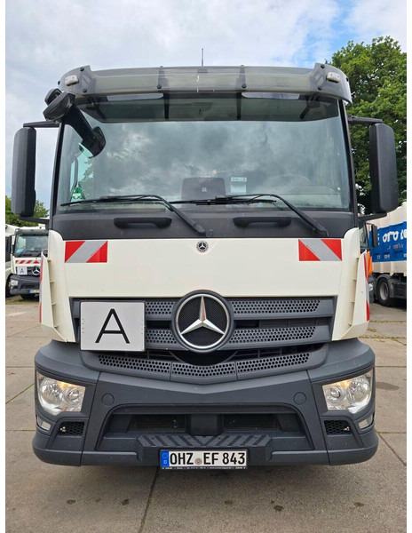 Mercedes-Benz Actros 2533 - Garbage truck - Refuse truck: picture 4 Mercedes-Benz Actros 2533 - Garbage truck - Refuse truck: picture 4