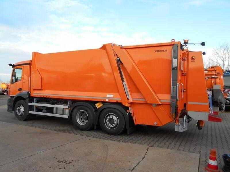 Mercedes-Benz Actros 2536 - Garbage truck - Refuse truck: picture 4 Mercedes-Benz Actros 2536 - Garbage truck - Refuse truck: picture 4