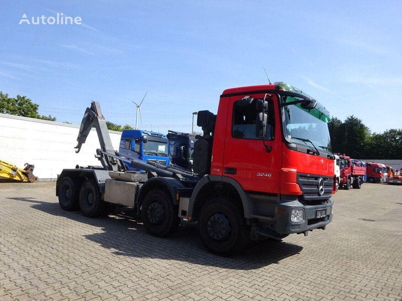 Leasing of Mercedes-Benz Actros 3246 - Hook lift truck Mercedes-Benz Actros 3246 - Hook lift truck: picture 9