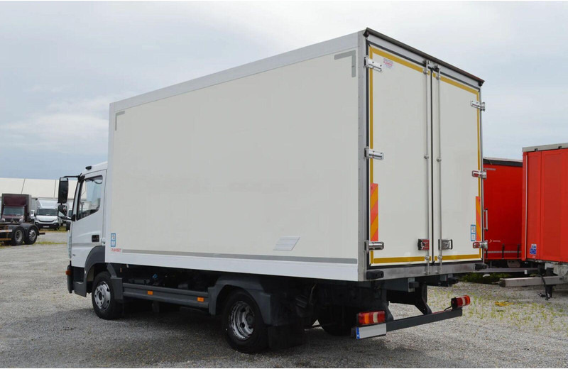 Mercedes-Benz Atego 716 IZOTERMA REFRIGERATOR SIDE DOOR - Refrigerated truck: picture 3 Mercedes-Benz Atego 716 IZOTERMA REFRIGERATOR SIDE DOOR - Refrigerated truck: picture 3