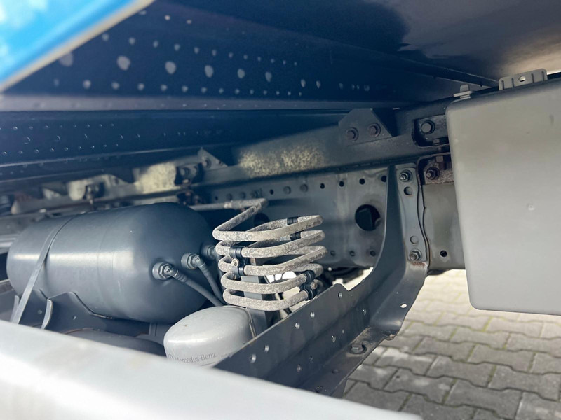 Box truck Mercedes-Benz Atego 818 BOX CONTAINER + LIFT 1.HAND (DE): picture 12