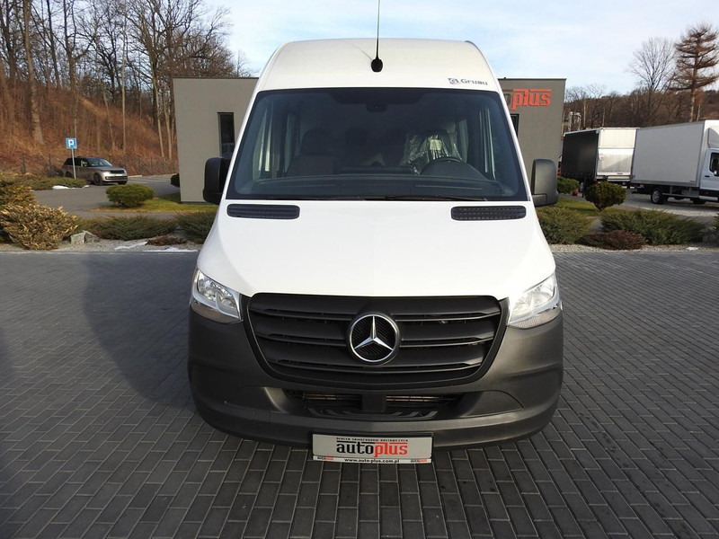 Mercedes-Benz SPRINTER 314 FURGON BRYGADÓWKA 6 MIEJSC TEMPOMAT KLIMATYZACJA - Minibus, People carrier: picture 5 Mercedes-Benz SPRINTER 314 FURGON BRYGADÓWKA 6 MIEJSC TEMPOMAT KLIMATYZACJA - Minibus, People carrier: picture 5