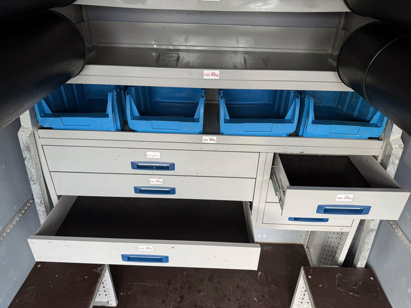 Leasing of Mercedes-Benz Sprinter 319 CDI V6 L2H2 Mercedes-Benz Sprinter 319 CDI V6 L2H2: picture 13 Leasing of Mercedes-Benz Sprinter 319 CDI V6 L2H2 Mercedes-Benz Sprinter 319 CDI V6 L2H2: picture 13