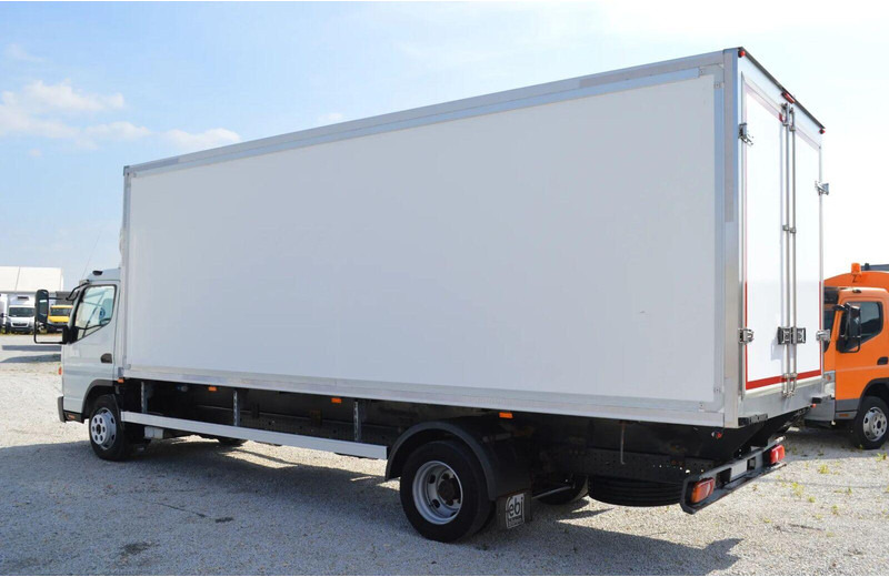 Mitsubishi CANTER FUSO 9C18 REFRIGERATOR + DOOR ISOTHERM CONTAINER - Refrigerated truck: picture 3 Mitsubishi CANTER FUSO 9C18 REFRIGERATOR + DOOR ISOTHERM CONTAINER - Refrigerated truck: picture 3