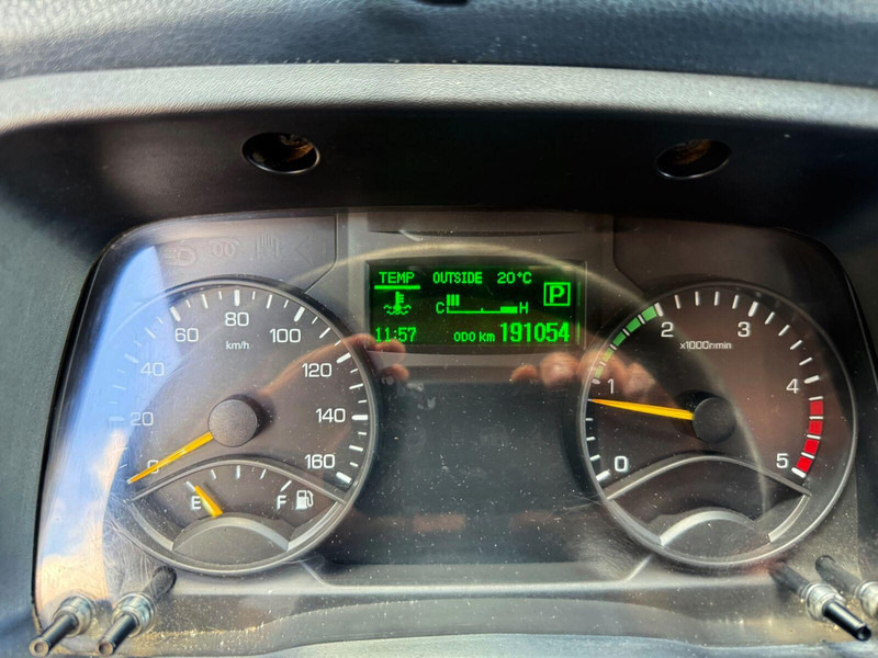 Tipper van Mitsubishi Canter Wywrotka Kipper Wywrot 3-stronny Bliźniaki Zarejestrowany: picture 14 Tipper van Mitsubishi Canter Wywrotka Kipper Wywrot 3-stronny Bliźniaki Zarejestrowany: picture 14