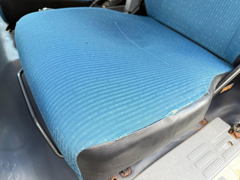 Tipper van Mitsubishi Canter Wywrotka Kipper Wywrot 3-stronny Bliźniaki Zarejestrowany: picture 11 Tipper van Mitsubishi Canter Wywrotka Kipper Wywrot 3-stronny Bliźniaki Zarejestrowany: picture 11