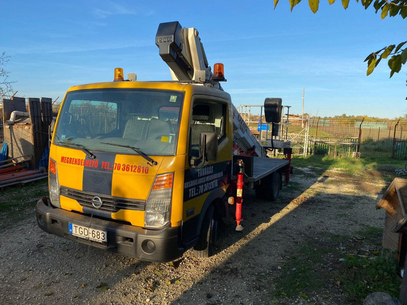 Nissan Cabstar 35.12 - ISOLI PT 225 aerial working platform 22,5m - 3,5 - Truck mounted aerial platform: picture 2 Nissan Cabstar 35.12 - ISOLI PT 225 aerial working platform 22,5m - 3,5 - Truck mounted aerial platform: picture 2