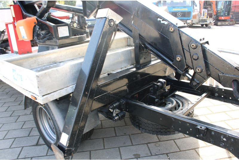 Nissan Cabstar E 120 Sequani Z20 - 20 meter - Truck mounted aerial platform: picture 5 Nissan Cabstar E 120 Sequani Z20 - 20 meter - Truck mounted aerial platform: picture 5