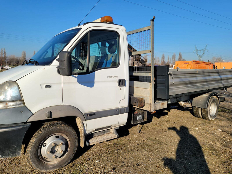 Renault Mascott 160 Three-sided tipper + Crane KO - 6.5tons - Tipper van: picture 3 Renault Mascott 160 Three-sided tipper + Crane KO - 6.5tons - Tipper van: picture 3