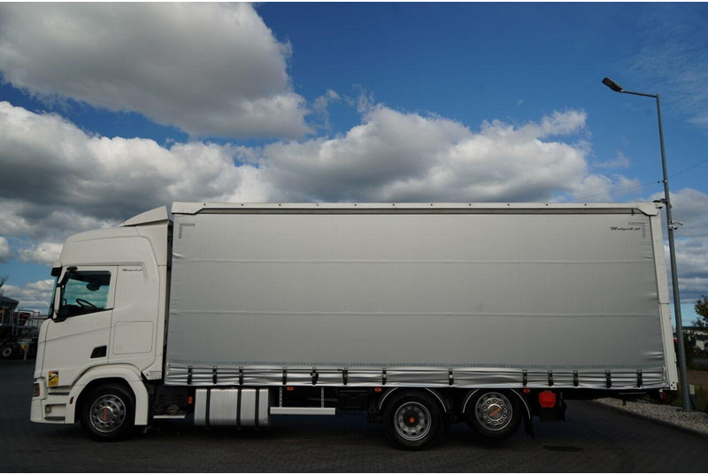 Scania R 450 / MEGA / 6x2 / FIRANKA - 8,2 m / SOLÓWKA / OŚ PODNOSZONA / - Curtain side truck: picture 3 Scania R 450 / MEGA / 6x2 / FIRANKA - 8,2 m / SOLÓWKA / OŚ PODNOSZONA / - Curtain side truck: picture 3