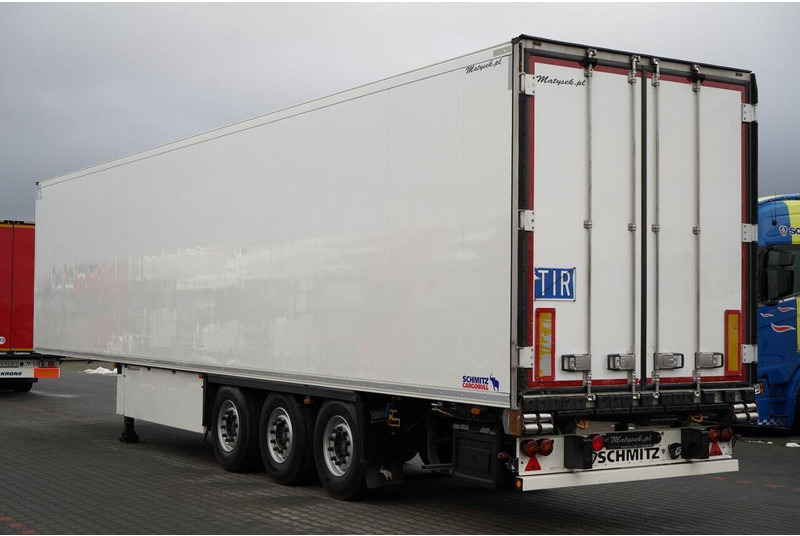 Schmitz Cargobull CHŁODNIA / THERMO KING / HAKÓWKA / OŚ PODNOSZONA / KOSZ NA PALE - Refrigerated semi-trailer: picture 4 Schmitz Cargobull CHŁODNIA / THERMO KING / HAKÓWKA / OŚ PODNOSZONA / KOSZ NA PALE - Refrigerated semi-trailer: picture 4