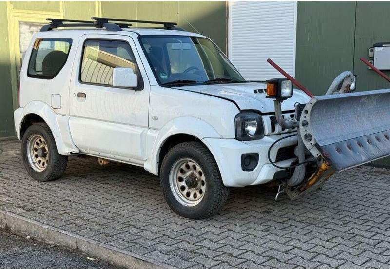 Suzuki Jimny 1.3 4x4 ALLGRIP + Snow Plow - SUV: picture 3 Suzuki Jimny 1.3 4x4 ALLGRIP + Snow Plow - SUV: picture 3