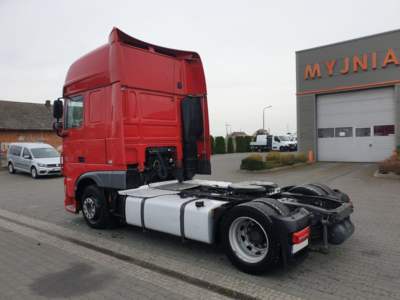 DAF XF 106 460 EURO 6 SSC LOW DECK - Tractor unit: picture 3 DAF XF 106 460 EURO 6 SSC LOW DECK - Tractor unit: picture 3