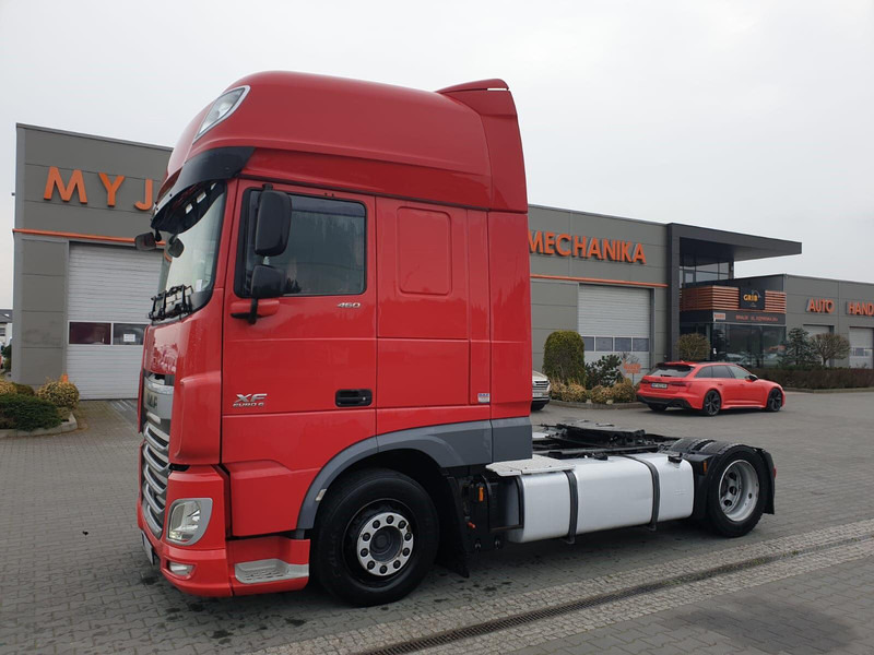 DAF XF 106 460 EURO 6 SSC LOW DECK - Tractor unit: picture 2 DAF XF 106 460 EURO 6 SSC LOW DECK - Tractor unit: picture 2