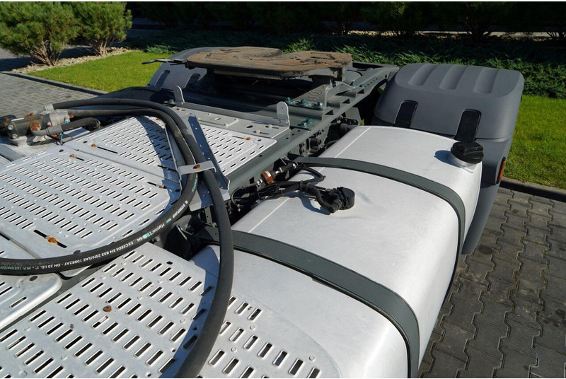 Tractor unit DAF XF 460: picture 12