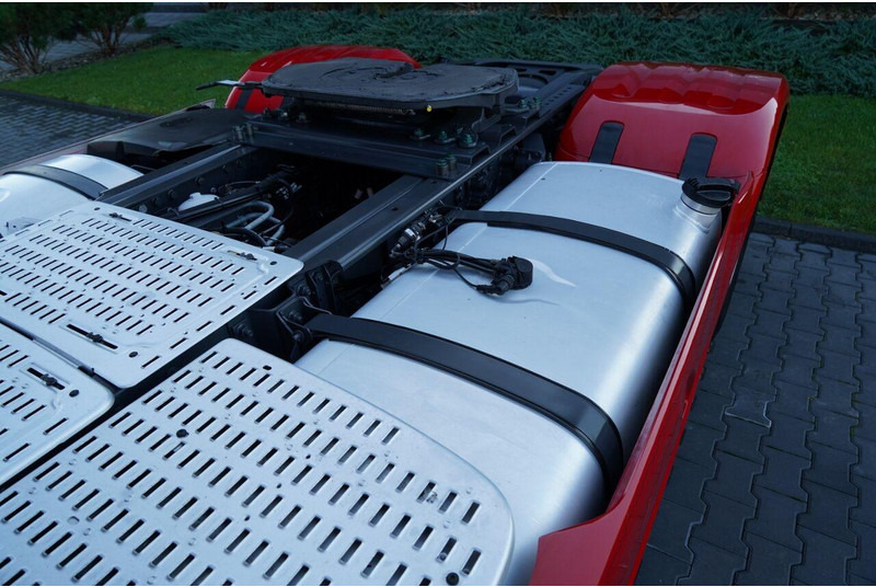 Tractor unit DAF XF 480: picture 12