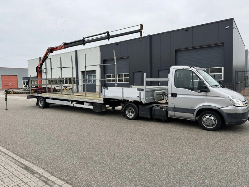 Iveco 35C180 - Tractor+Semi-trailer+crane - Tractor unit: picture 2 Iveco 35C180 - Tractor+Semi-trailer+crane - Tractor unit: picture 2
