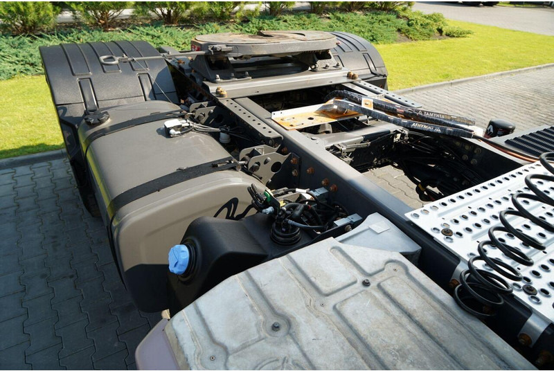 Tractor unit Renault C 430 / RETARDER / HYDRAULIKA / PTO /  NISKA KABINA / SPROWADZON: picture 15 Tractor unit Renault C 430 / RETARDER / HYDRAULIKA / PTO /  NISKA KABINA / SPROWADZON: picture 15