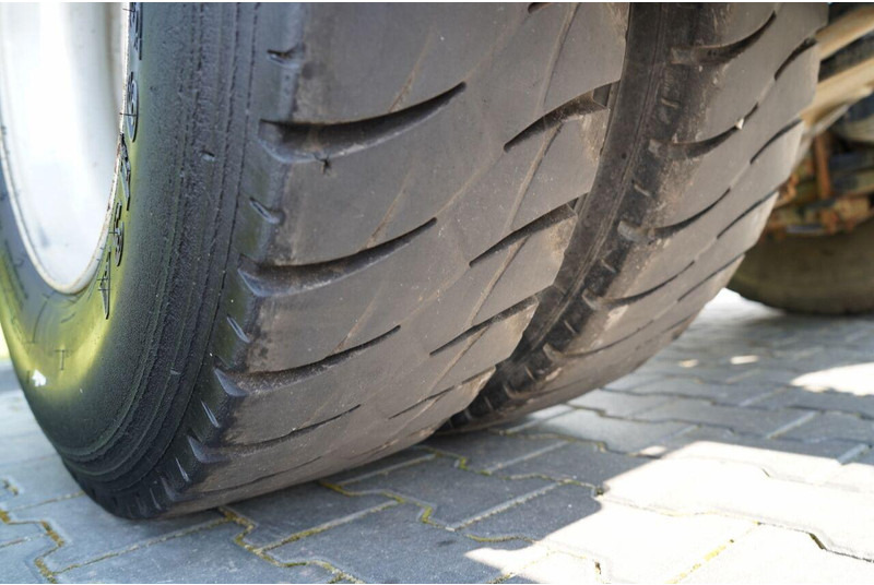 Tractor unit Renault C 430 / RETARDER / HYDRAULIKA / PTO /  NISKA KABINA / SPROWADZON: picture 18 Tractor unit Renault C 430 / RETARDER / HYDRAULIKA / PTO /  NISKA KABINA / SPROWADZON: picture 18