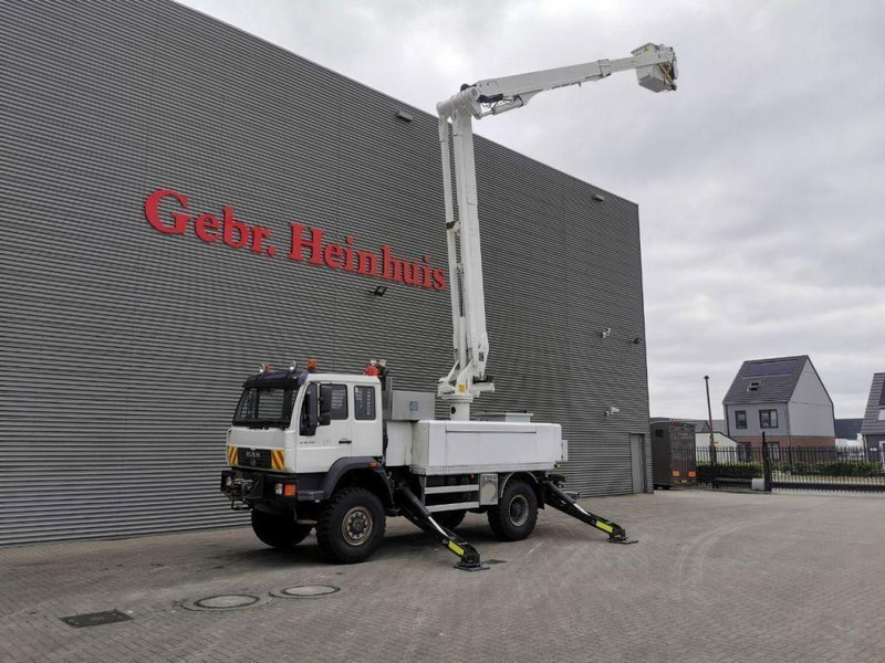 Leasing of MAN LE 18.280 - Lifting basket 20,3m 4x4 MAN LE 18.280 - Lifting basket 20,3m 4x4: picture 9 Leasing of MAN LE 18.280 - Lifting basket 20,3m 4x4 MAN LE 18.280 - Lifting basket 20,3m 4x4: picture 9