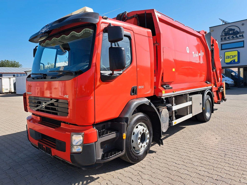 Volvo FE300 - Refuse truck: picture 2 Volvo FE300 - Refuse truck: picture 2