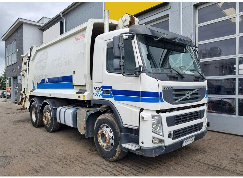 Volvo FM 330 - Garbage truck - Refuse truck: picture 2 Volvo FM 330 - Garbage truck - Refuse truck: picture 2