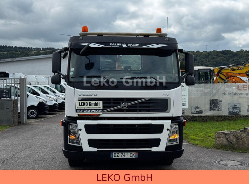 Volvo FM 400 - Hook lift truck: picture 2 Volvo FM 400 - Hook lift truck: picture 2