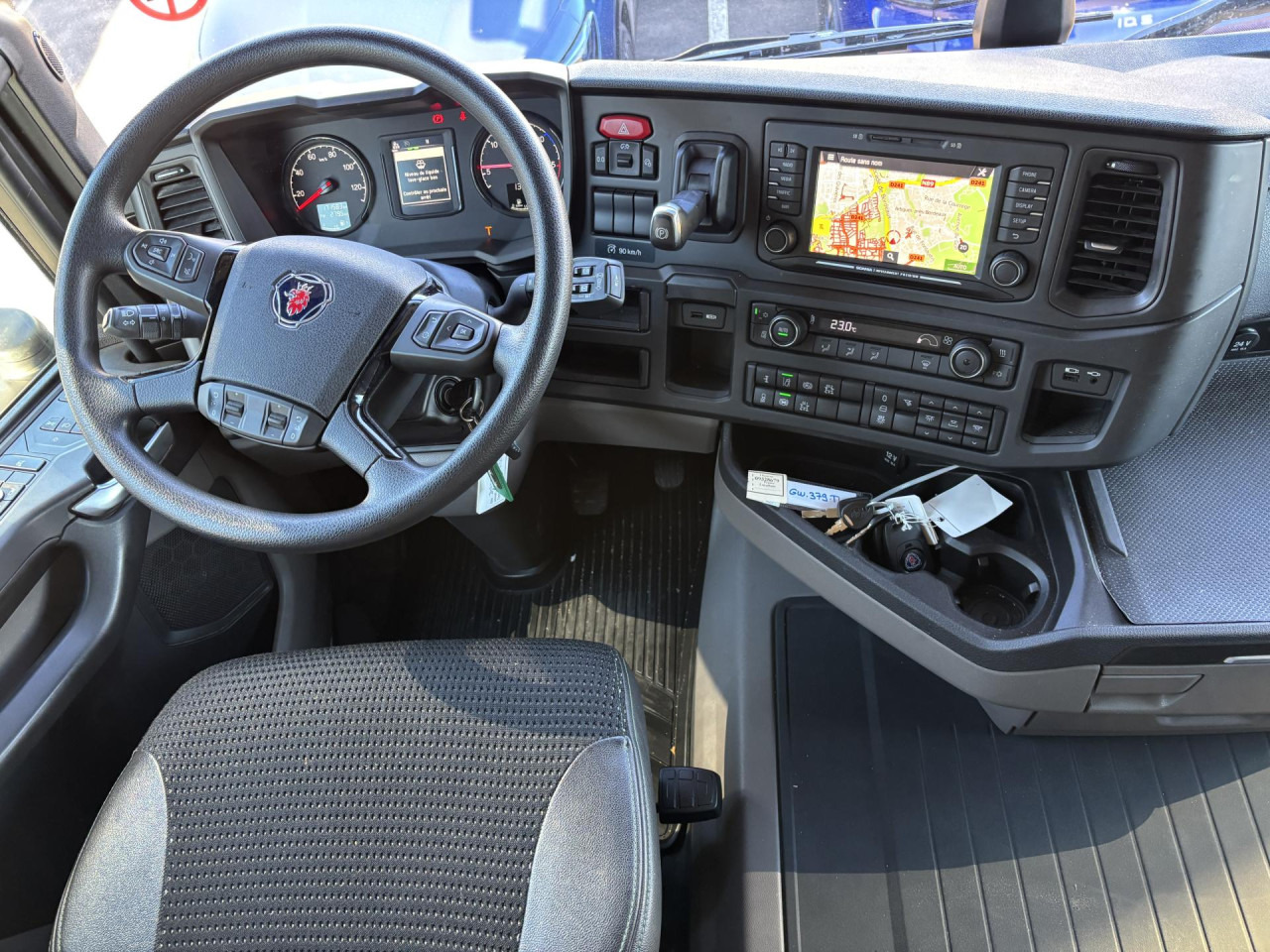 SCANIA R 460 A4x2NB - Tractor unit: picture 2 SCANIA R 460 A4x2NB - Tractor unit: picture 2