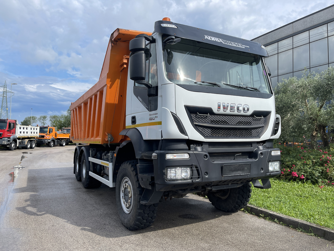 IVECO Trakker 450 - Tipper: picture 1 IVECO Trakker 450 - Tipper: picture 1