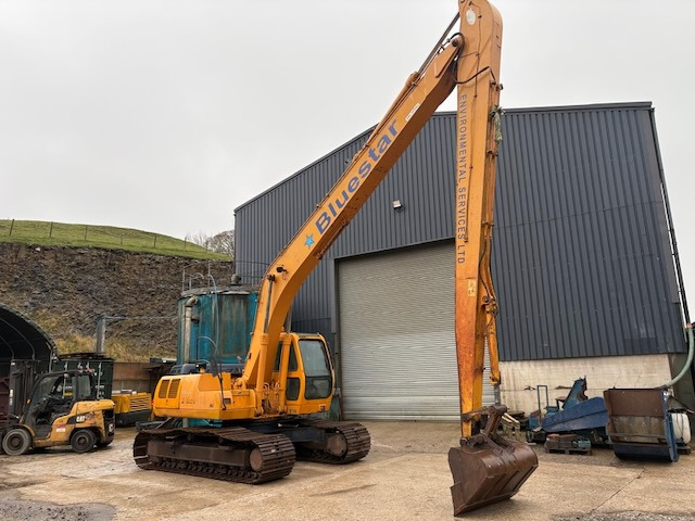 Hyundai 210-LC-3 - Excavator: picture 2 Hyundai 210-LC-3 - Excavator: picture 2