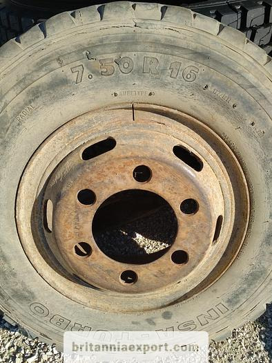 Wheel and tire package 4 x used 7.50-16 LT tyres on 6 studs rims for Toyota Dyna 300: picture 8
