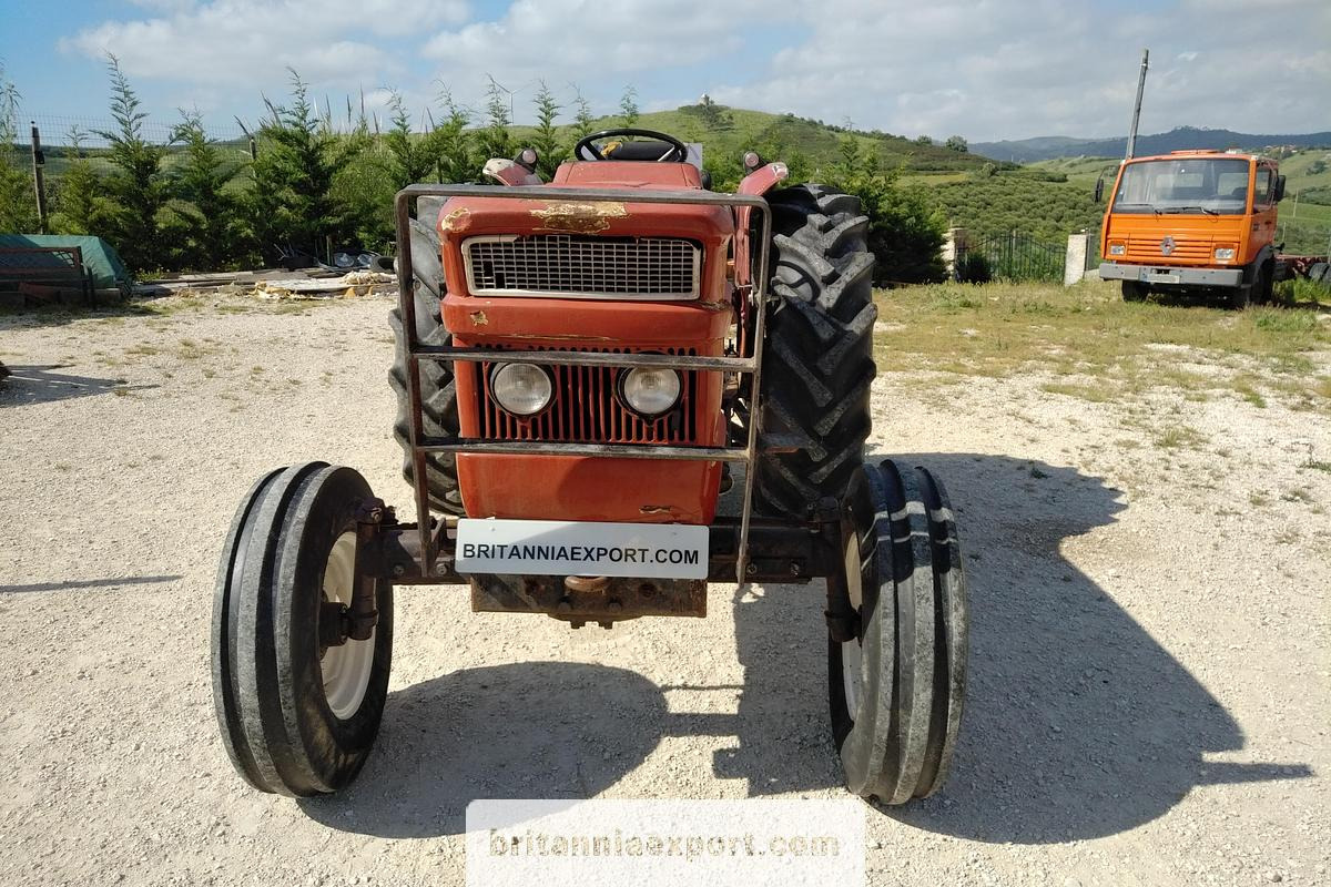 FIAT 640 Farm Tractor with Power Steering - Farm tractor: picture 2 FIAT 640 Farm Tractor with Power Steering - Farm tractor: picture 2