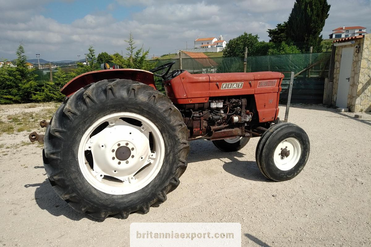 FIAT 640 Farm Tractor with Power Steering - Farm tractor: picture 4 FIAT 640 Farm Tractor with Power Steering - Farm tractor: picture 4