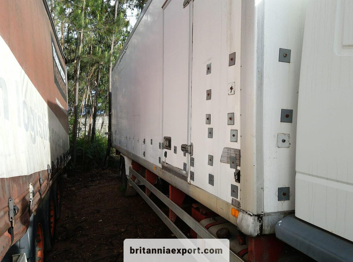 IVECO Eurotech 190E27 | Euro 2 | 19 Ton | Choice of 3 | - Refrigerated truck: picture 5 IVECO Eurotech 190E27 | Euro 2 | 19 Ton | Choice of 3 | - Refrigerated truck: picture 5