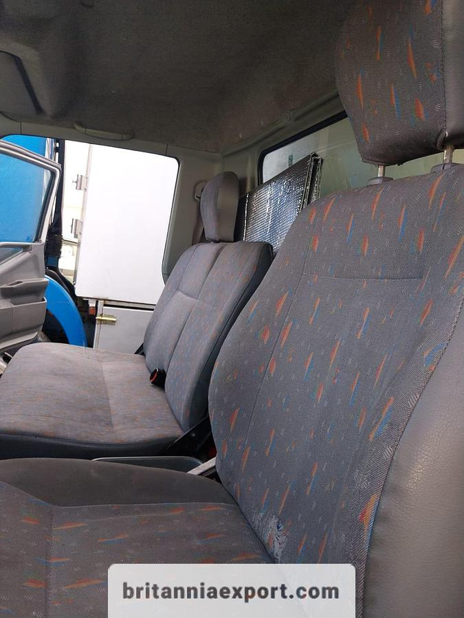 Curtain side truck MITSUBISHI Canter FE659 HD 3.9 TD | Euro 2 | 7.5 ton | Tail Lift: picture 17 Curtain side truck MITSUBISHI Canter FE659 HD 3.9 TD | Euro 2 | 7.5 ton | Tail Lift: picture 17