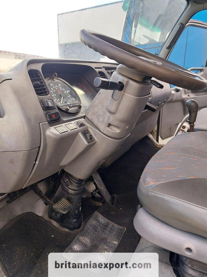 Curtain side truck MITSUBISHI Canter FE659 HD 3.9 TD | Euro 2 | 7.5 ton | Tail Lift: picture 13 Curtain side truck MITSUBISHI Canter FE659 HD 3.9 TD | Euro 2 | 7.5 ton | Tail Lift: picture 13