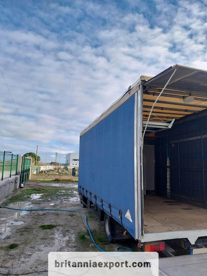 Curtain side truck MITSUBISHI Canter FE659 HD 3.9 TD | Euro 2 | 7.5 ton | Tail Lift: picture 6 Curtain side truck MITSUBISHI Canter FE659 HD 3.9 TD | Euro 2 | 7.5 ton | Tail Lift: picture 6