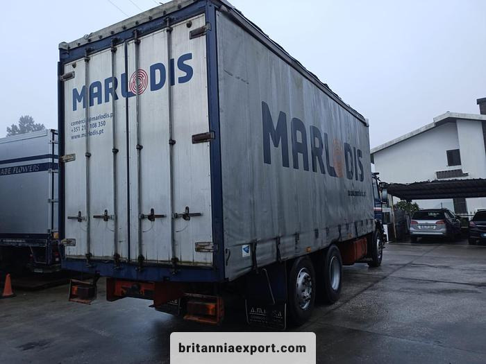 SCANIA P 93M 250 | 6X2 8 tyres | Manual injector pump | - Curtain side truck: picture 4 SCANIA P 93M 250 | 6X2 8 tyres | Manual injector pump | - Curtain side truck: picture 4