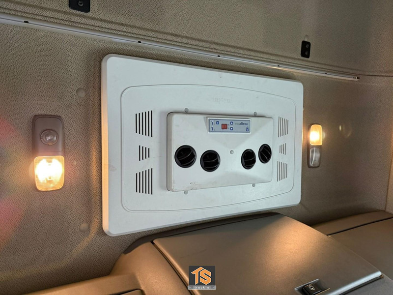 Tractor unit DAF FTP CF85 410 - 6x2 - AUTOMATIC - MX ENGINE BRAKE - NL TOP TRUCK - TUV/APK 03/2026: picture 11 Tractor unit DAF FTP CF85 410 - 6x2 - AUTOMATIC - MX ENGINE BRAKE - NL TOP TRUCK - TUV/APK 03/2026: picture 11