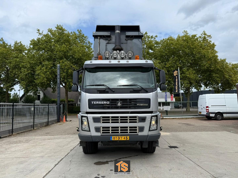 Volvo FM2000-T TERBERG 8X8 - EURO 5 - AUTOMATIC - KIPPER/TIPPER - NL TRUCK - ISOLATED HARDOX - TOP! - Tipper: picture 2 Volvo FM2000-T TERBERG 8X8 - EURO 5 - AUTOMATIC - KIPPER/TIPPER - NL TRUCK - ISOLATED HARDOX - TOP! - Tipper: picture 2