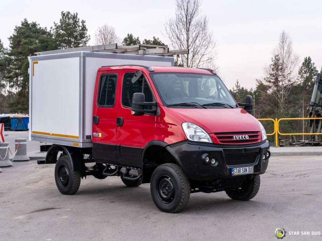 Iveco DAILY 4X4 OFFROAD CAMPER BOX DOKA Iveco DAILY 4X4 OFFROAD CAMPER BOX DOKA - Cab chassis truck: picture 3 Iveco DAILY 4X4 OFFROAD CAMPER BOX DOKA Iveco DAILY 4X4 OFFROAD CAMPER BOX DOKA - Cab chassis truck: picture 3