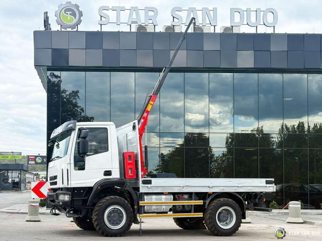 Iveco Eurocargo 4x4 HMF 202 Euro 6 mileage: 76,000 k - Crane truck: picture 1 Iveco Eurocargo 4x4 HMF 202 Euro 6 mileage: 76,000 k - Crane truck: picture 1